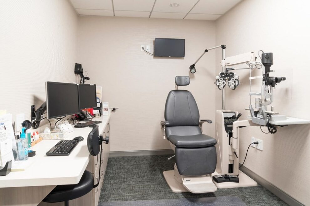 Ophthalmology Associates of the Valley West Hills